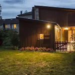 Chez Pierre Bed and Breakfast 3*