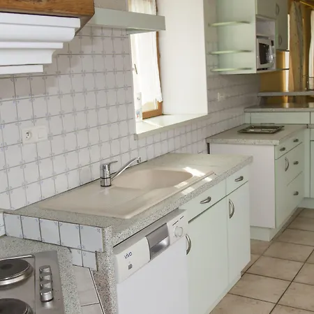 Chez Pierre Nocleg ze śniadaniem Remoncourt