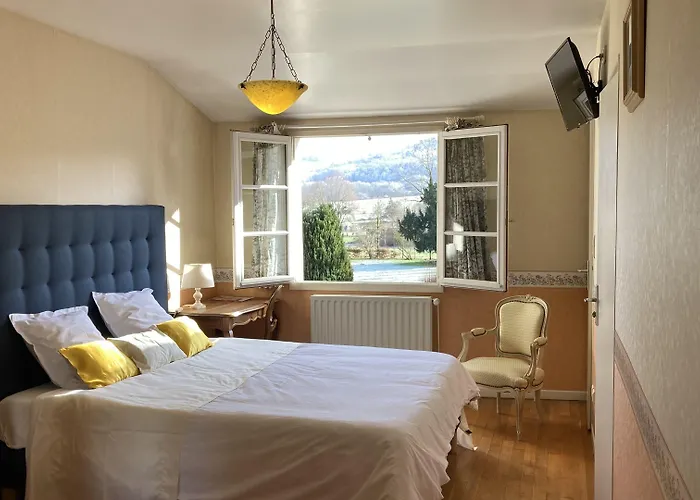 Chez Pierre 住宿加早餐酒店 Remoncourt