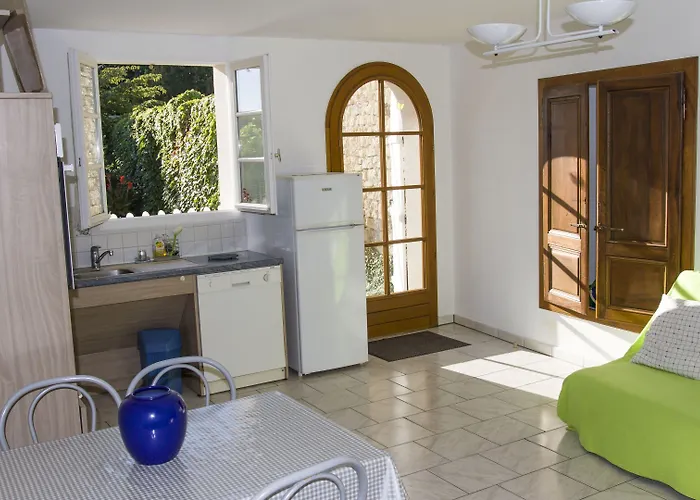 Chez Pierre 住宿加早餐酒店 Remoncourt